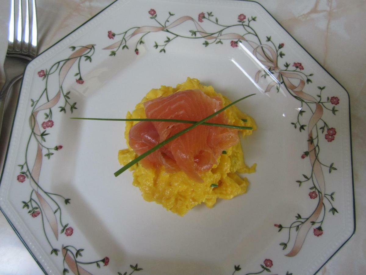 Conways B&B Claremorris Ngoại thất bức ảnh